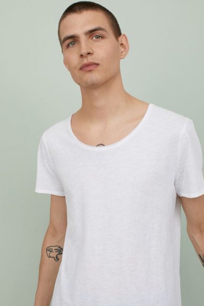 تی شرت نخی یقه گرد ساده مردانه سفید