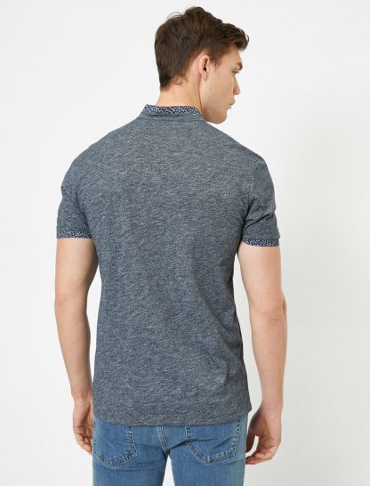 تی شرت یقه ایستاده خاکستری مردانه