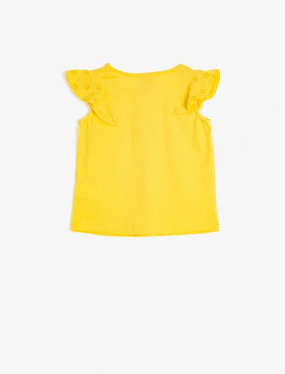 تاپ نخی یقه گرد زرد نوزادی دخترانه
