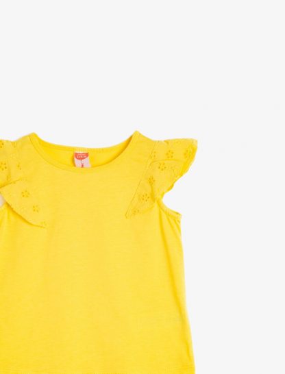 تاپ نخی یقه گرد زرد نوزادی دخترانه