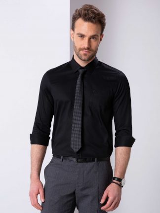 پیراهن آستین بلند مردانه یقه کلاسیک ساده جیبدار سیاه پیرکاردین