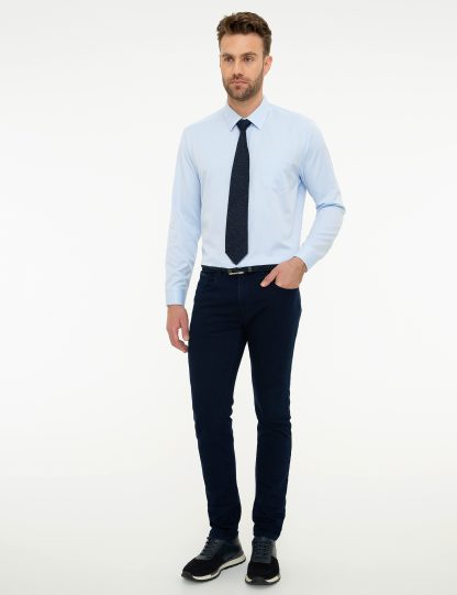 پیراهن آستین بلند مردانه یقه کلاسیک ساده جیبدار آبی روشن پیرکاردین