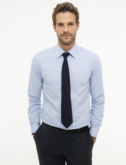 پیراهن آستین بلند مردانه یقه کلاسیک تک جیب جذب آبی روشن پیرکاردین