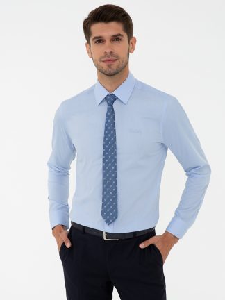 پیراهن آستین بلند مردانه یقه کلاسیک ساده جذب آبی روشن پیرکاردین