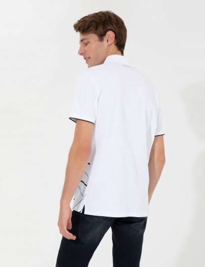 تی شرت مردانه آستین کوتاه یقه پولو مدل جذب سفید پیرکاردین