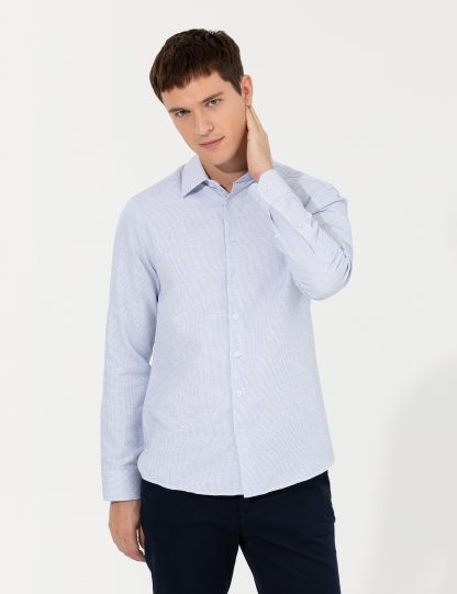 پیراهن آستین بلند مردانه یقه کلاسیک طرحدار جذب آبی پیرکاردین