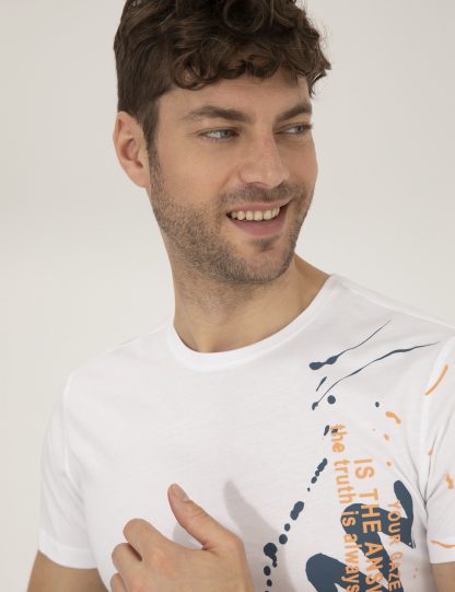 تی شرت مردانه آستین کوتاه یقه گرد مدل جذب بژ پیرکاردین