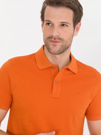 تی شرت مردانه یقه پولو مدل جذب دارچینی پیرکاردین