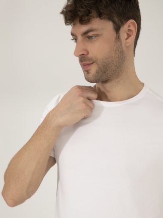 تی شرت مردانه یقه گرد مدل جذب سفید پیرکاردین