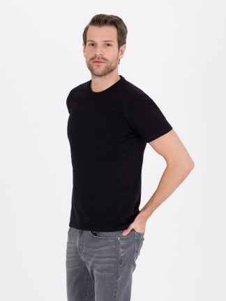 تی شرت مردانه یقه گرد مدل جذب سیاه پیرکاردین