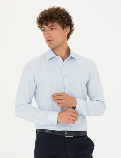 پیراهن آستین بلند مردانه یقه کلاسیک نخی جذب آبی روشن پیرکاردین