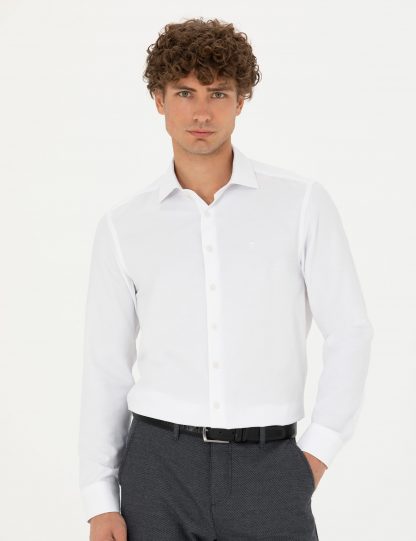 پیراهن آستین بلند مردانه یقه کلاسیک نخی جذب سفید پیرکاردین