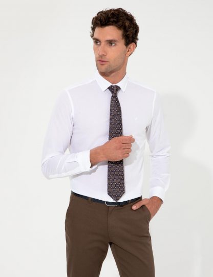 پیراهن آستین بلند مردانه یقه دکمه دار ساده اندامی سفید کاشارل