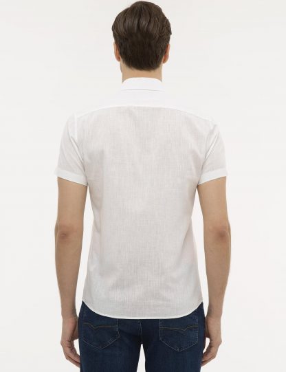 پیراهن آستین کوتاه مردانه یقه دکمه دار جذب سفید کاشارل