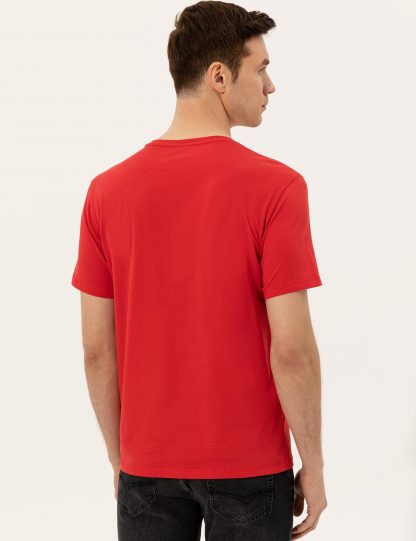 تی شرت مردانه آستین کوتاه یقه گرد ساده قرمز کاشارل