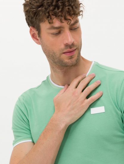 تی شرت مردانه آستین کوتاه یقه گرد بدون طرح اندامی سبز روشن پیرکاردین