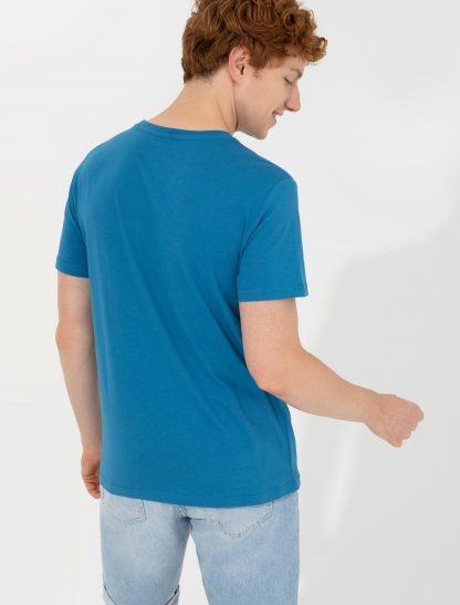 تی شرت مردانه آستین کوتاه یقه گرد طرحدار اندامی آبی یو اس پولو