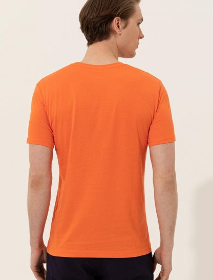 تی شرت مردانه آستین کوتاه یقه گرد طرحدار اندامی نارنجی یو اس پولو