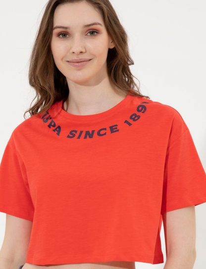تی شرت زنانه آستین کوتاه ساده یقه گرد کراپ قرمز یو اس پولو
