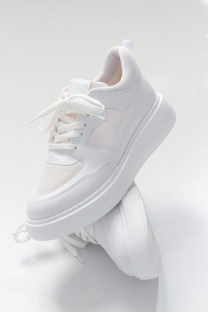 کفش کتانی زنانه سفید لووی شوز 1-364K401