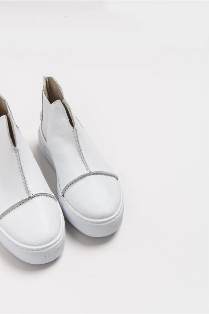 کفش کتانی زنانه سفید لووی شوز 5-110
