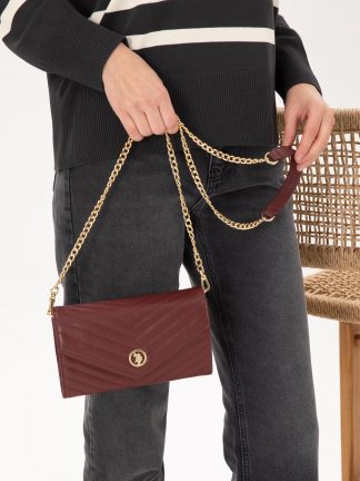 کیف دوشی زنانه زرشکی یو اس پولو