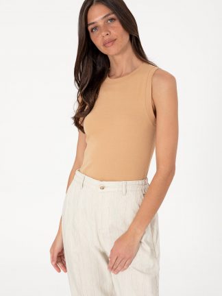 تاپ زنانه شتری یو اس پولو