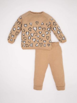 ست لباس نوزاد دختر بژ دفکتو